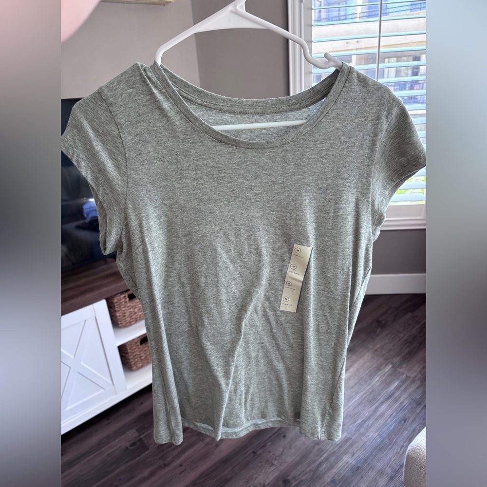 Universal Thread Light Gray Short Sleeve Tee